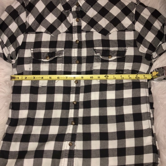 Jach’s Girlfriend Flannel - Picture 4 of 4